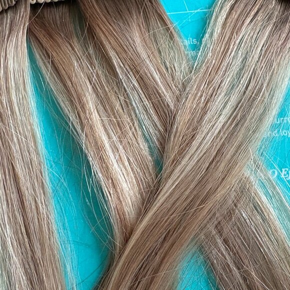 2 sets of Halo Clip ins almost never worn. - Picture 8 of 9